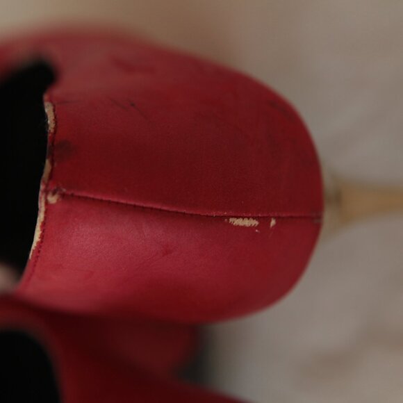 Red Sky high Gold Stiletto Platform heels - Picture 6 of 13